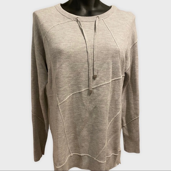 OST Exposed Seam Sweater - Picture 1 of 9